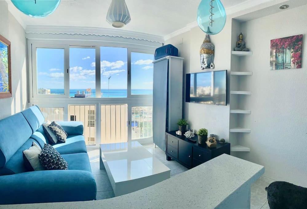 Apartamento Linda Apartment ตอร์เรโมลิโนส ภายนอก รูปภาพ