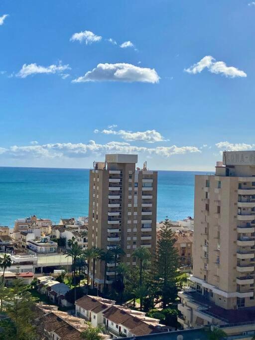 Apartamento Linda Apartment ตอร์เรโมลิโนส ภายนอก รูปภาพ