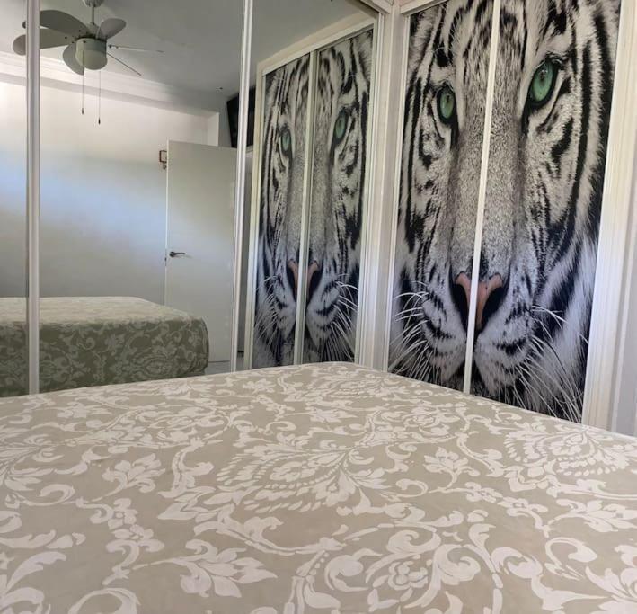 Apartamento Linda Apartment ตอร์เรโมลิโนส ภายนอก รูปภาพ